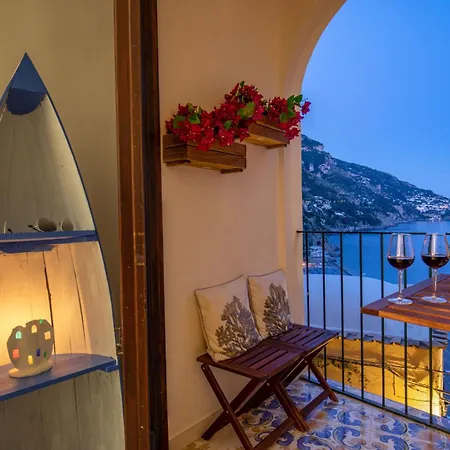 Daplace - Scalinata Apartment